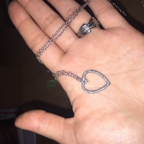 Assorted Gold/Silver Jewellery - Picture 8 of 8